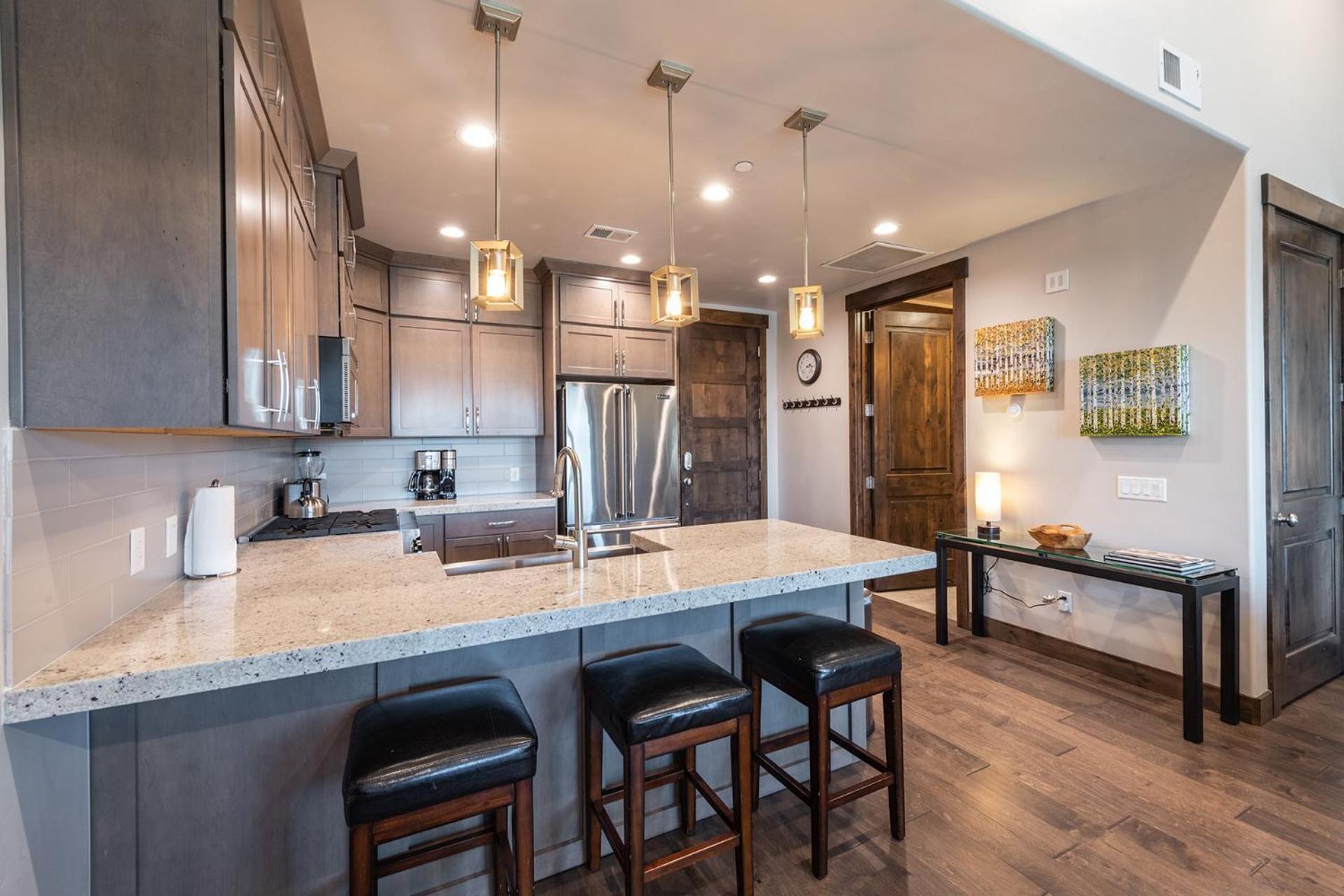 Blackstone Luxury 2Br, Walk To Skiing At Cabriolet, Mountain View, Shared Pool And Hot Tub, Gym 帕克城 外观 照片